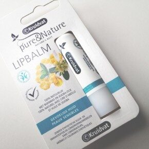 kruidvat_pure_nature_lipbalm01-290x290-2009654